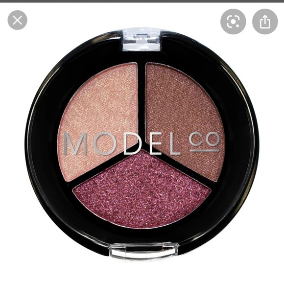 Metallic eyeshadow trio + free sample - Picture 1 of 5